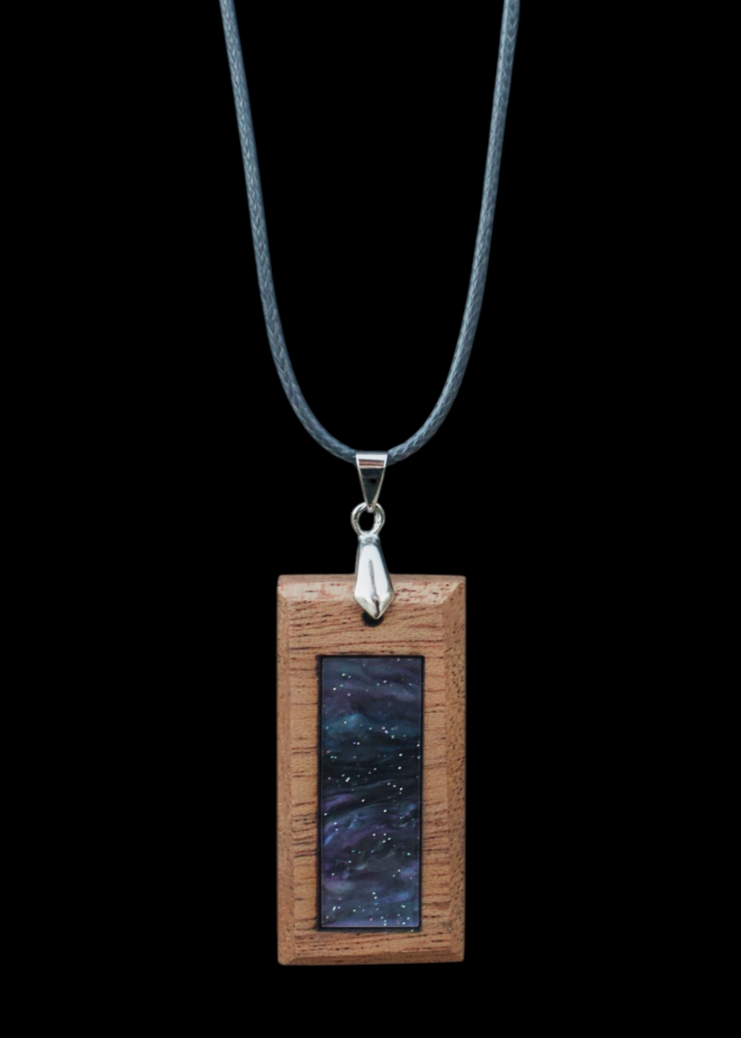 SIMPLE VERTICAL PENDANT