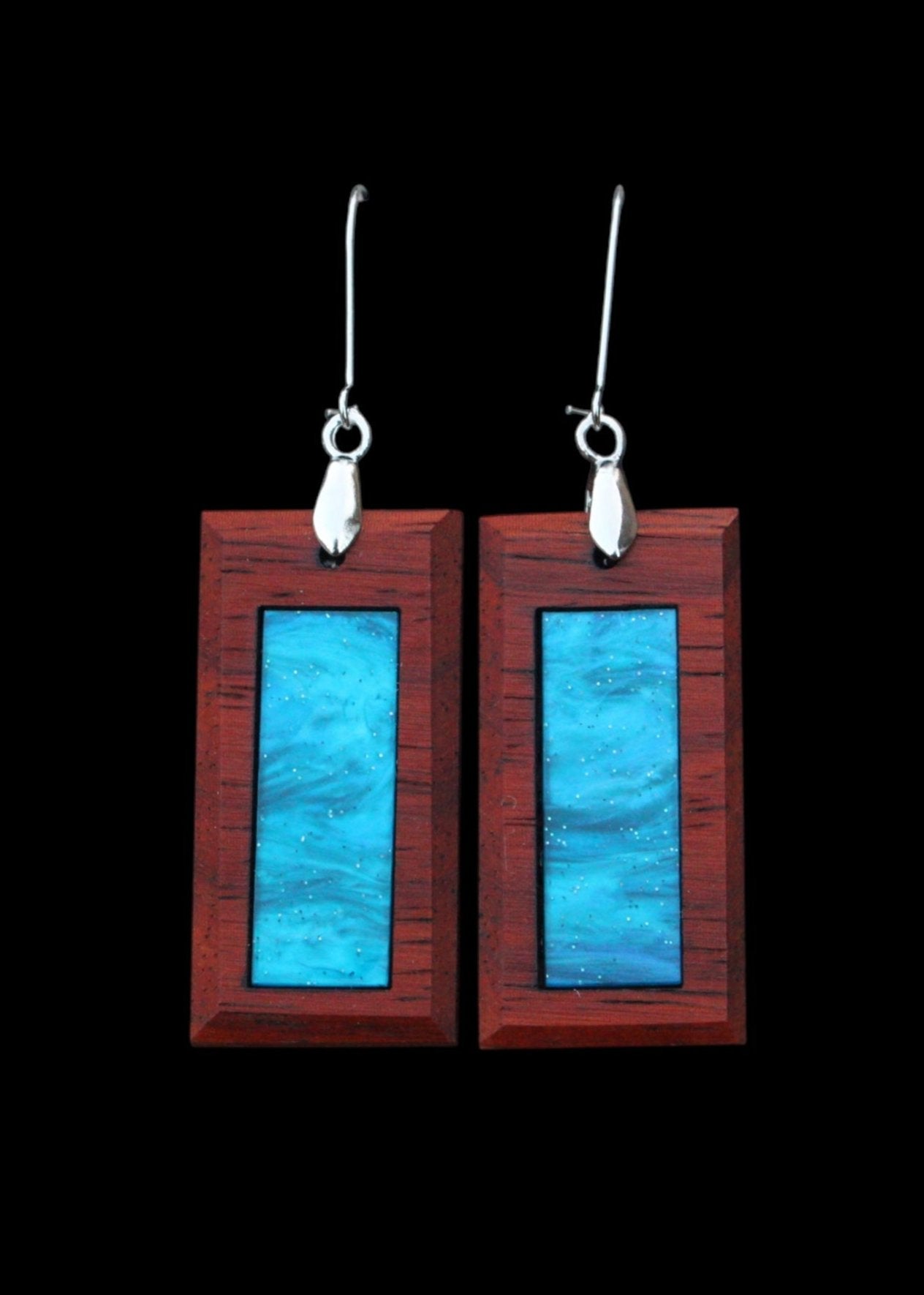 SIMPLE VERTICAL EARRINGS