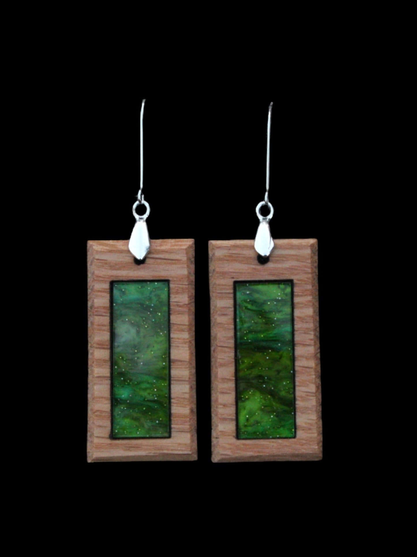 SIMPLE VERTICAL EARRINGS