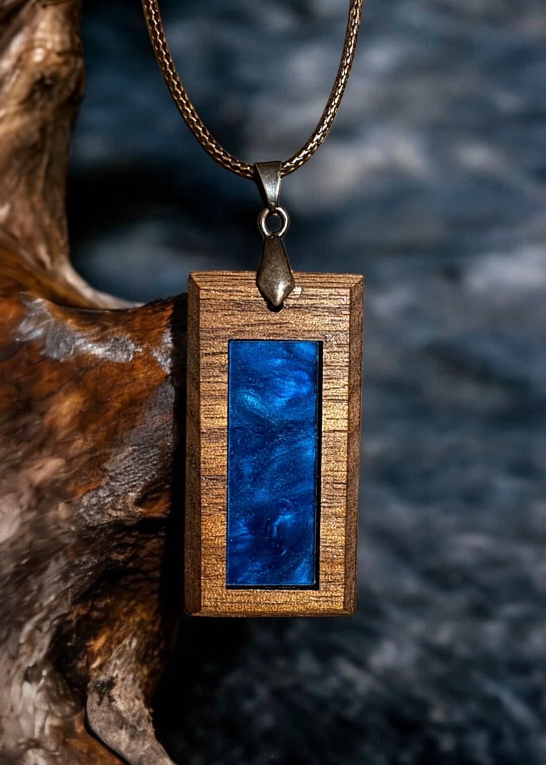 SIMPLE VERTICAL PENDANT